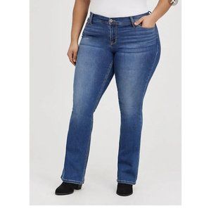NWT TORRID LUXE SLIM BOOT JEANS 30w